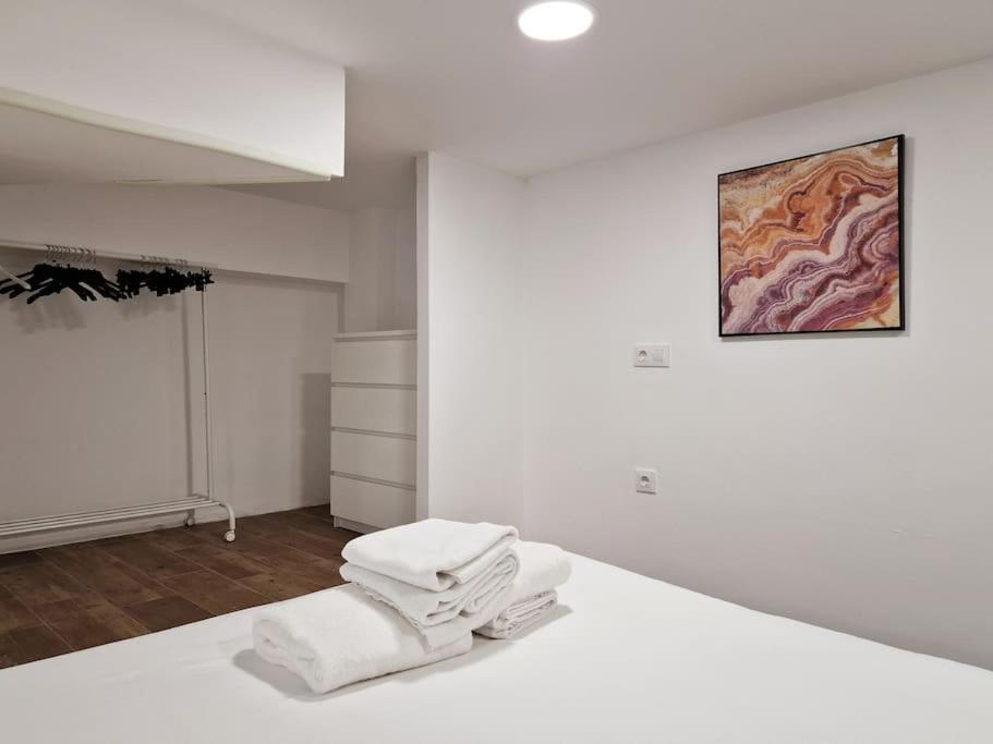 Seco Calle, Precisos Loft Super Equipado Cerca De Metro Pacifico Madrid Dış mekan fotoğraf