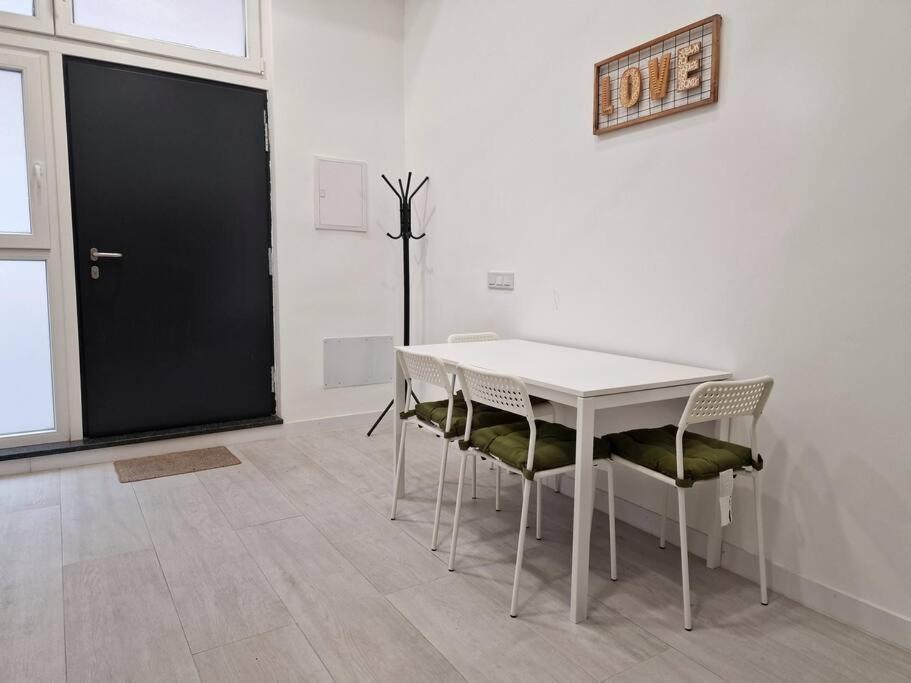 Seco Calle, Precisos Loft Super Equipado Cerca De Metro Pacifico Madrid Dış mekan fotoğraf
